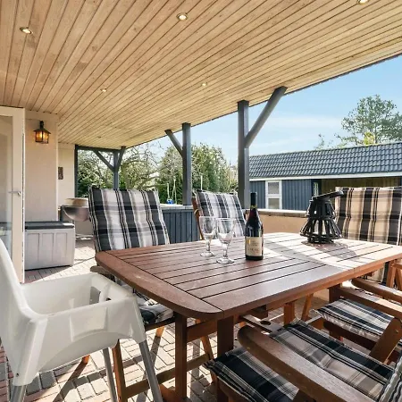 Holiday home Annegret - 250m From The Sea In Lolland- Falster And Mon By Interhome *